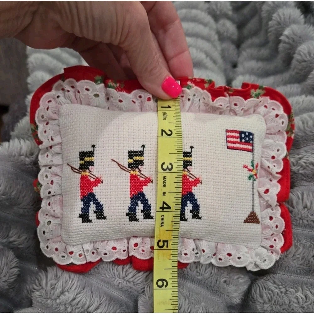 VINTAGE needlepoint cushion 3 whimsical soldiers American Flag 
